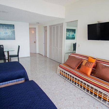Suite Frente Al Mar En El Corazon De Acapulco Exterior foto